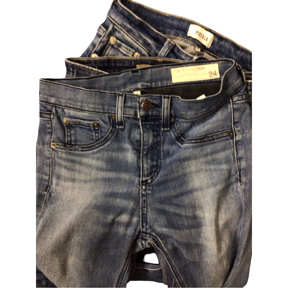 Premium Women's Skinny Jeans Bundle - Dark Blue, Light Blue, Medium Blue - Picture 3 of 7